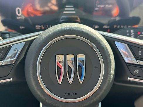 New 2026 Buick Envision Avenir image 25