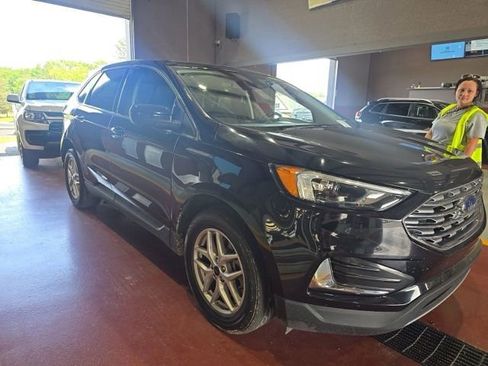 Used 2022 Ford Edge SEL AWD/4WD image 3