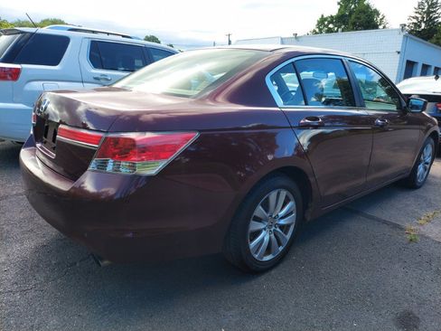 Used 2011 Honda Accord EX image 2