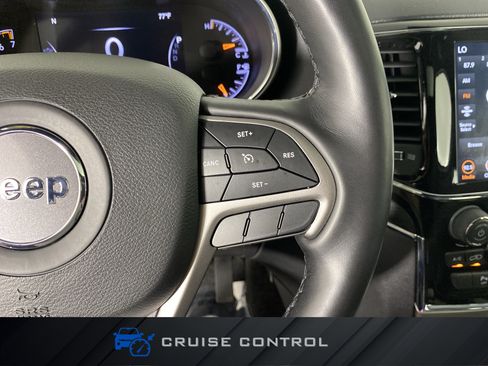 Used 2022 Jeep Grand Cherokee Limited AWD/4WD image 25
