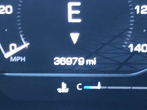 Used 2025 GMC Sierra 2500 AT4 w/ AT4 Premium Plus Package image 12