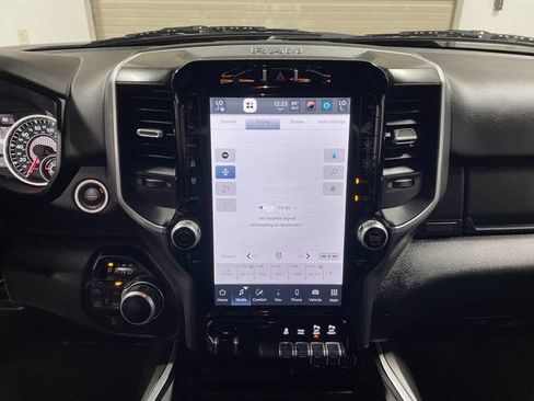 Used 2023 RAM 1500 Big Horn AWD/4WD image 16