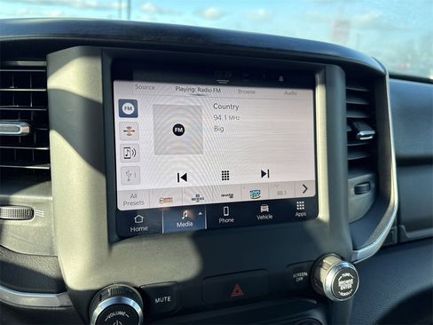 Used 2024 RAM 2500 Big Horn w/ Bed Utility Group image 16