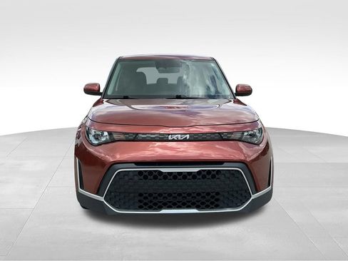 Used 2024 Kia Soul LX w/ Option Group 015 FWD image 16