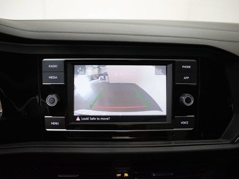 Used 2021 Volkswagen Jetta SE FWD image 15