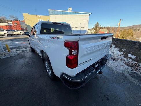 Used 2025 Chevrolet Silverado 1500 LT image 3