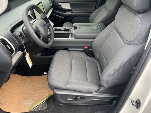 New 2026 Ford Expedition Active RWD image 15
