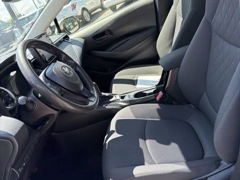 Used 2022 Toyota Corolla LE FWD image 12