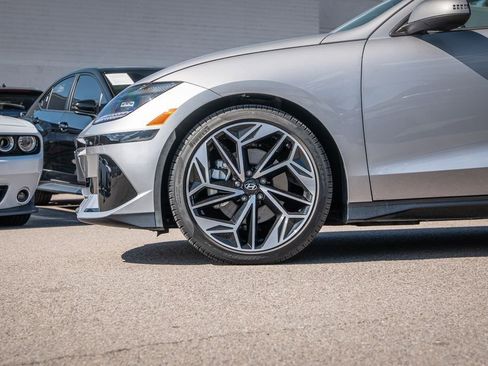 Used 2023 Hyundai Ioniq 6 SEL image 9