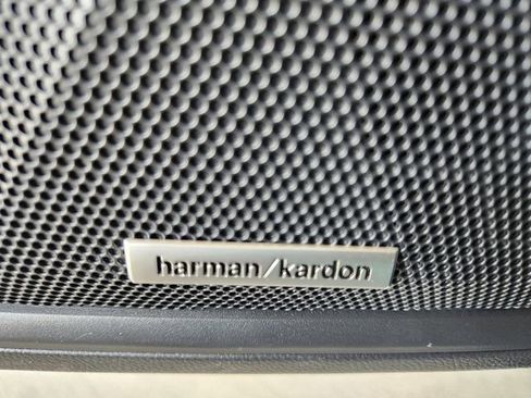 New 2025 Subaru Outback Touring XT image 18