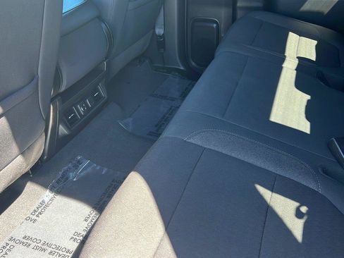 Used 2021 Chevrolet Silverado 1500 RST w/ Z71 Off-Road Package AWD/4WD image 15
