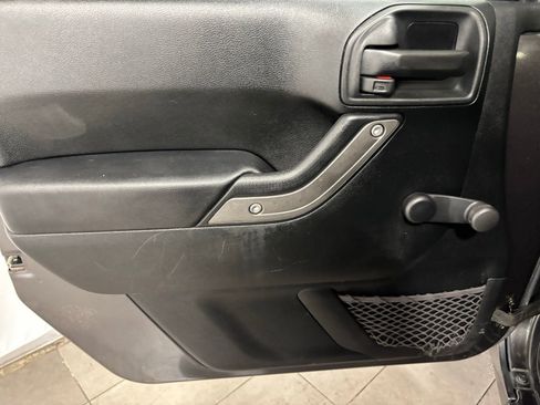 Used 2017 Jeep Wrangler Sport w/ Quick Order Package 24S image 17