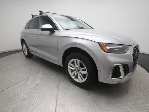 Used 2023 Audi Q5 2.0T Premium w/ Convenience Package AWD/4WD image 38