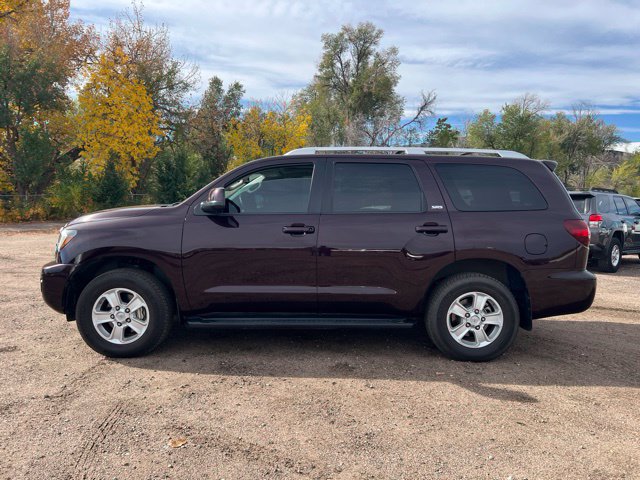 Used 2018 Toyota Sequoia SR5 w/ Premium Package AWD/4WD image 2
