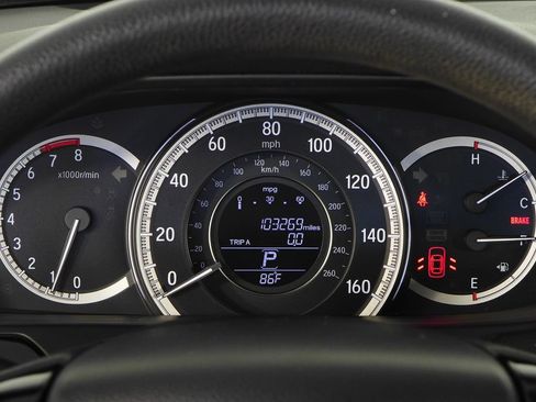 Used 2016 Honda Accord LX image 26