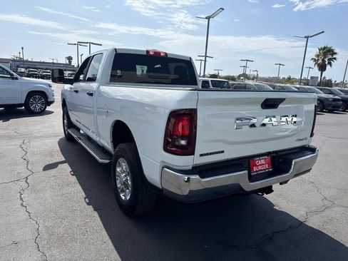 Certified 2025 RAM 2500 Big Horn AWD/4WD image 5