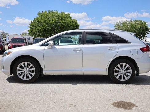 Used 2013 Toyota Venza LE AWD/4WD image 8