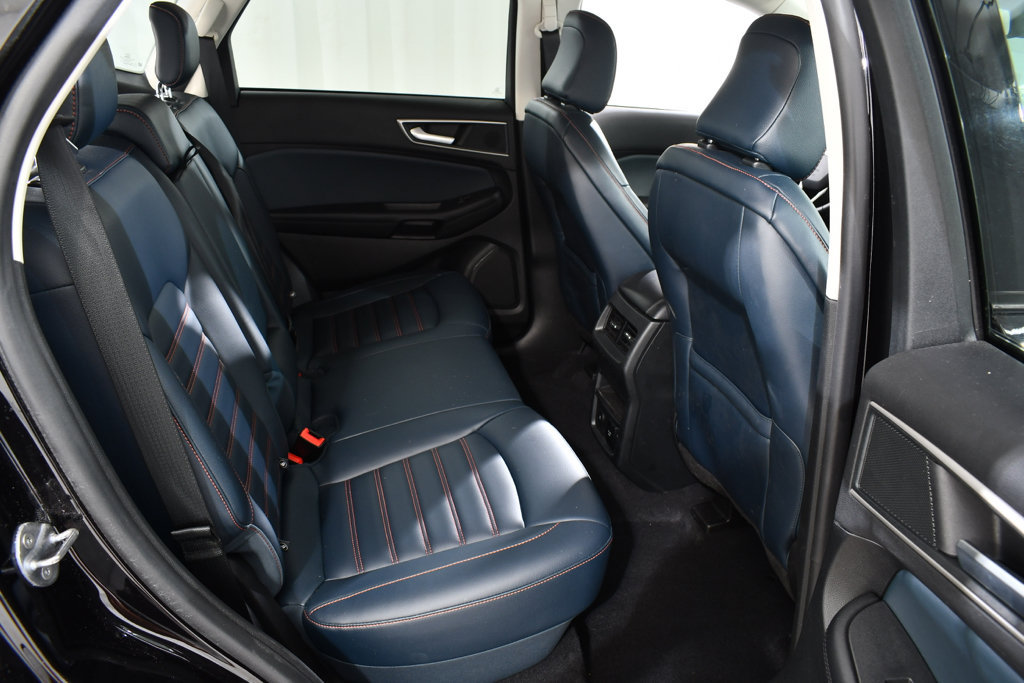 Used 2024 Ford Edge SEL w/ Sport Appearance Package AWD/4WD image 19
