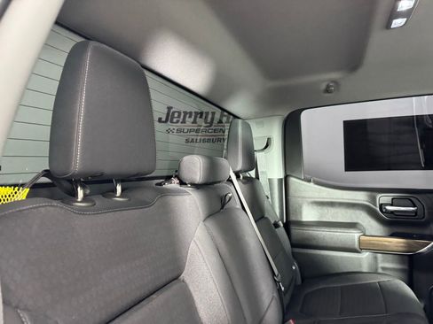 Used 2022 Chevrolet Silverado 1500 LT Trail Boss w/ Bed Protection Package AWD/4WD image 27
