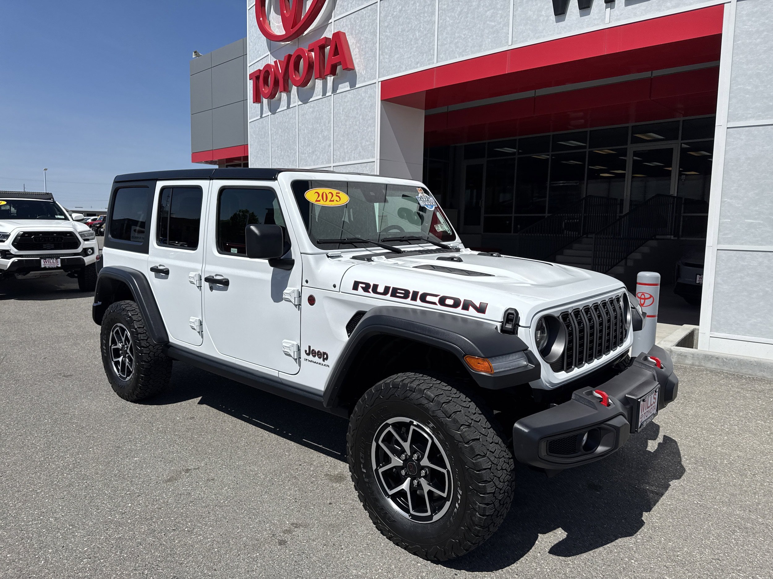 Used 2025 Jeep Wrangler Unlimited Rubicon AWD/4WD image 1