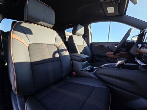 New 2026 GMC Canyon AT4 image 31