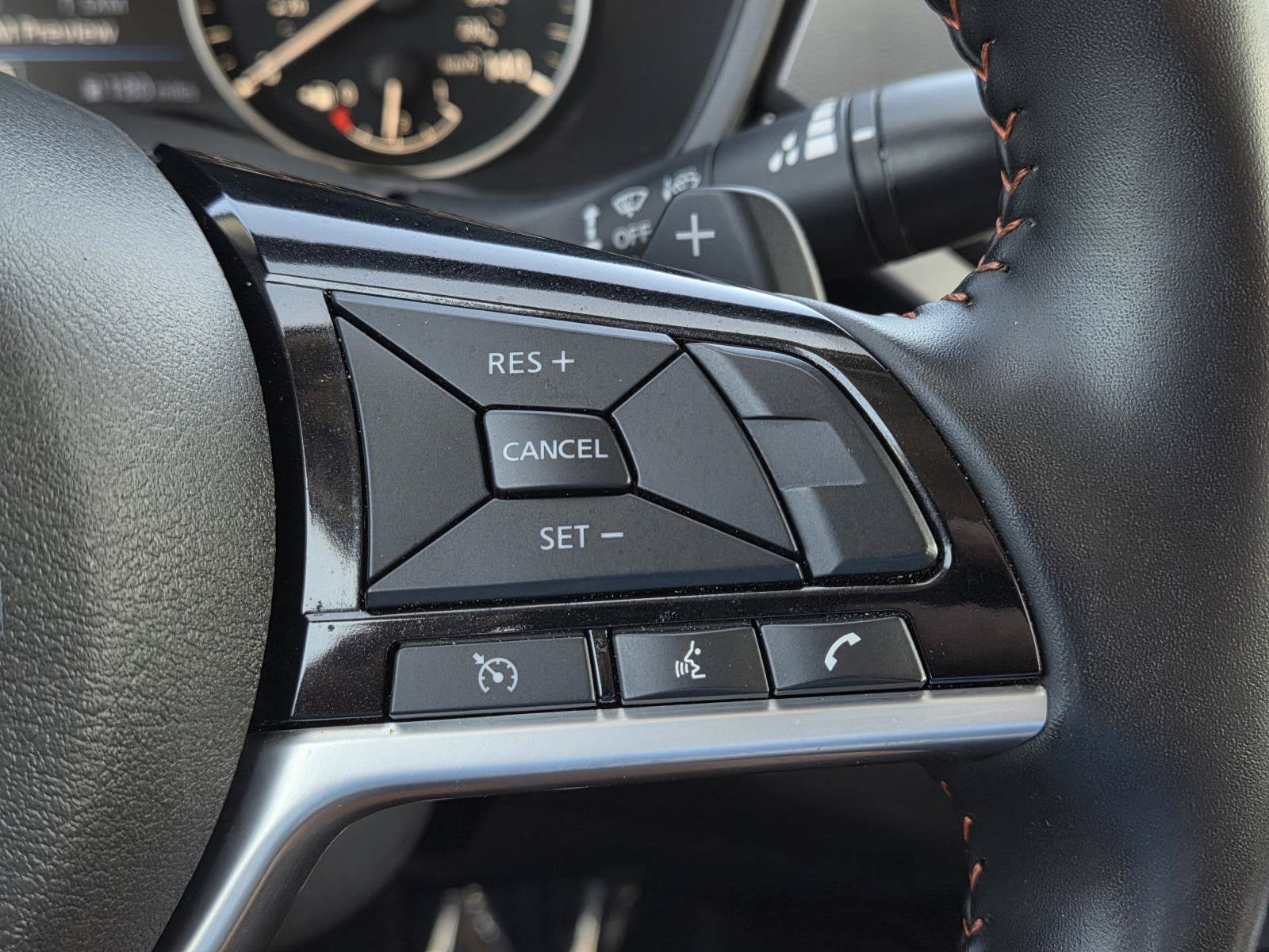 Used 2025 Nissan Altima 2.5 SR FWD image 21