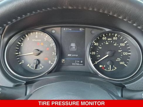 Used 2018 Nissan Rogue SL w/ Premium Package AWD/4WD image 22
