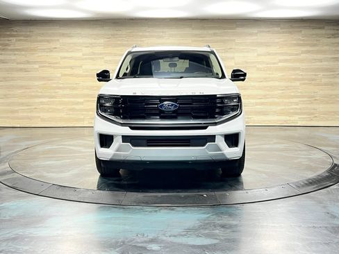 Used 2025 Ford Expedition Max Platinum AWD/4WD image 9