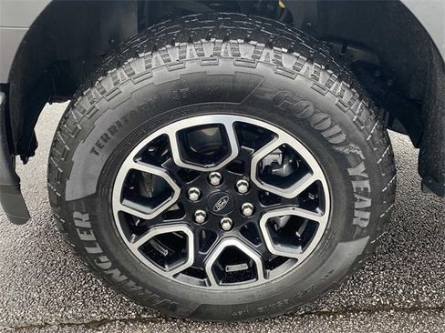 Used 2023 Ford F150 XLT w/ Equipment Group 302A High image 10