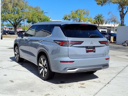 Used 2026 Mitsubishi Outlander SEL FWD image 3