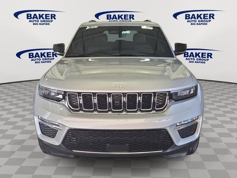 New 2025 Jeep Grand Cherokee Limited w/ Trailer Tow Package image 8