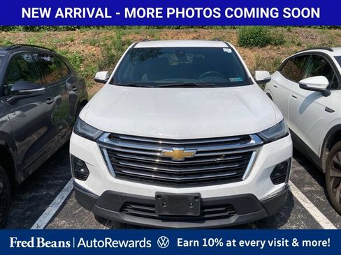 Used 2022 Chevrolet Traverse LT AWD/4WD image 2