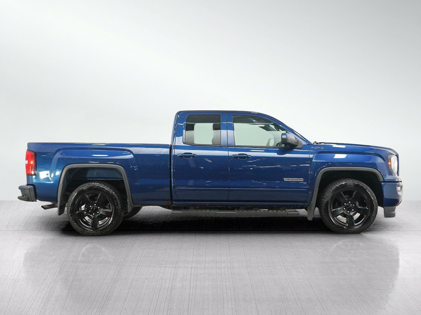 Used 2018 GMC Sierra 1500 4x4 Double Cab w/ Elevation Edition image 6