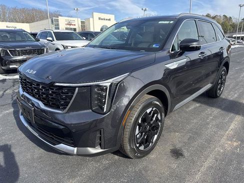 New 2026 Kia Sorento S image 3