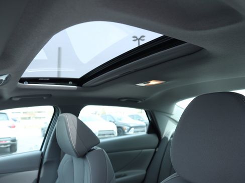 New 2026 Hyundai Elantra SEL Sport Premium FWD image 12