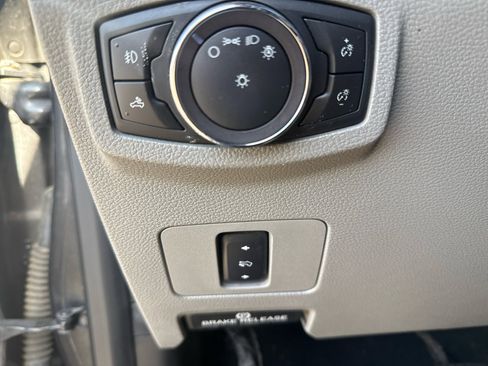 Used 2019 Ford F250 XLT w/ XLT Premium Package image 15