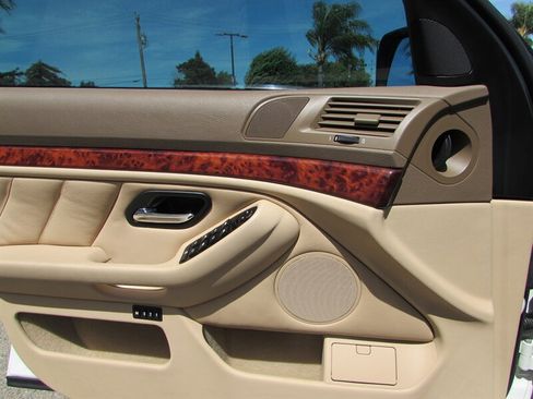 Used 2000 BMW 528i Sedan RWD image 13