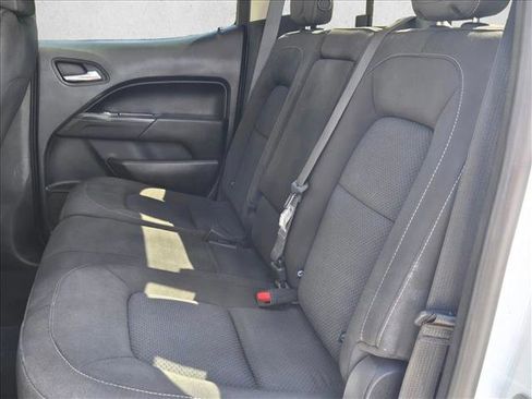 Used 2022 Chevrolet Colorado LT w/ LT Convenience Package AWD/4WD image 18