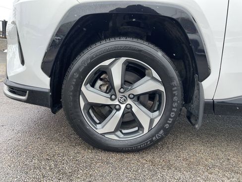 Used 2023 Toyota RAV4 SE w/ Weather & Moonroof Package image 9