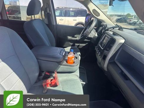 Used 2018 RAM 1500 Express w/ Express Value Package AWD/4WD image 10