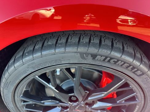 Used 2025 Chevrolet Corvette Stingray Coupe w/ 1LT image 32