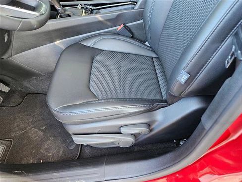 New 2026 Jeep Compass Latitude image 4