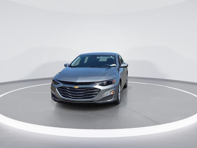 Used 2025 Chevrolet Malibu LT FWD image 3