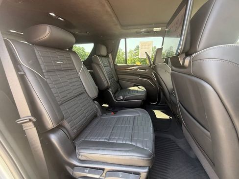 Used 2024 Cadillac Escalade Sport Platinum w/ LPO, Floor Liner Package AWD/4WD image 34