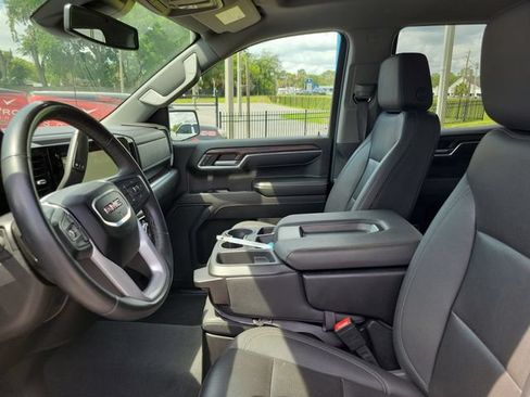 Used 2024 GMC Sierra 1500 SLT AWD/4WD image 8
