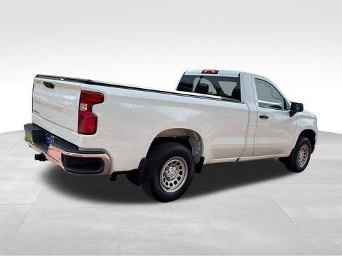 Used 2026 Chevrolet Silverado 1500 W/T w/ WT Safety Package RWD image 9