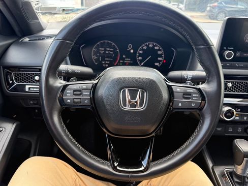 Used 2025 Honda Civic Sport image 11