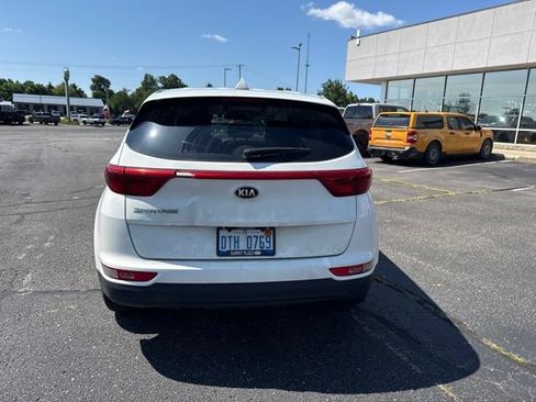 Used 2017 Kia Sportage LX AWD/4WD image 5