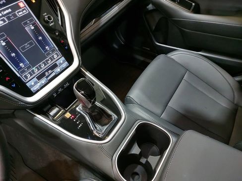 Certified 2025 Subaru Outback Limited w/ Popular Package #2 image 26