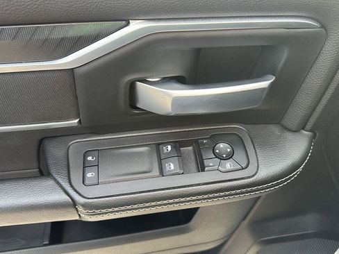 Used 2025 RAM 5500 4x4 Regular Cab image 10